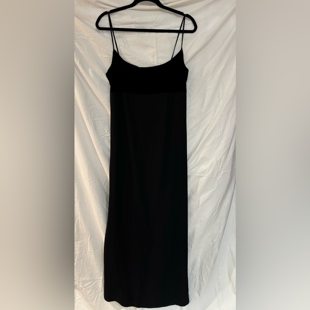 Spaghetti strap black velvet & crepe dress
